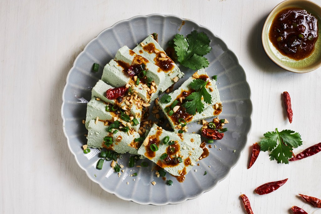 A Better Version of Spicy Cold Dish, Made with Healthier Black Bean&nbsp;Tofu